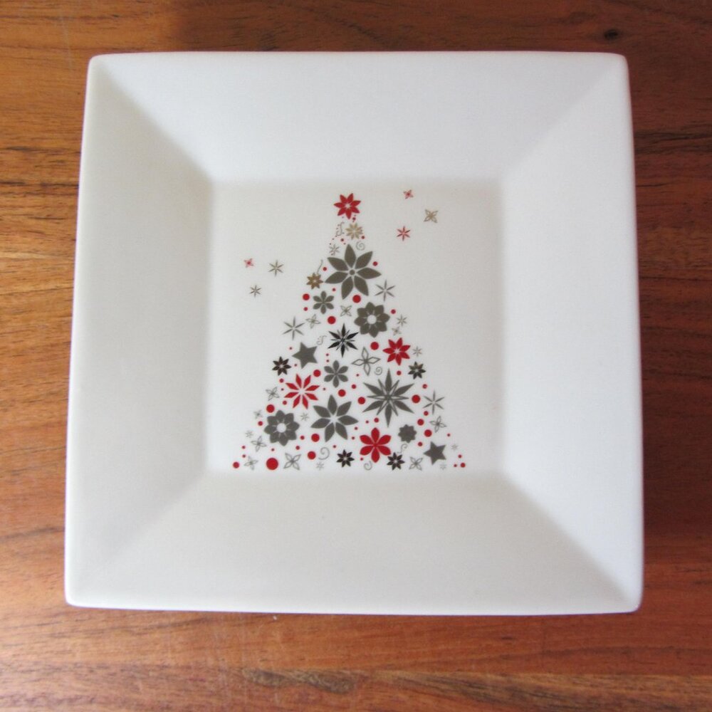 food network linzer christmas tree salad plate (W4053) ($30 on replacements)